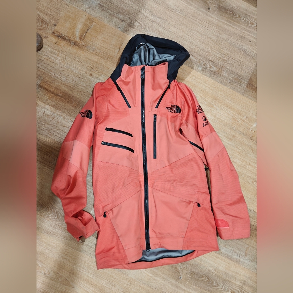 North Face Steep Series Brigandine Ski/Snowboard Jacket. Women's S. EUC W Flaws